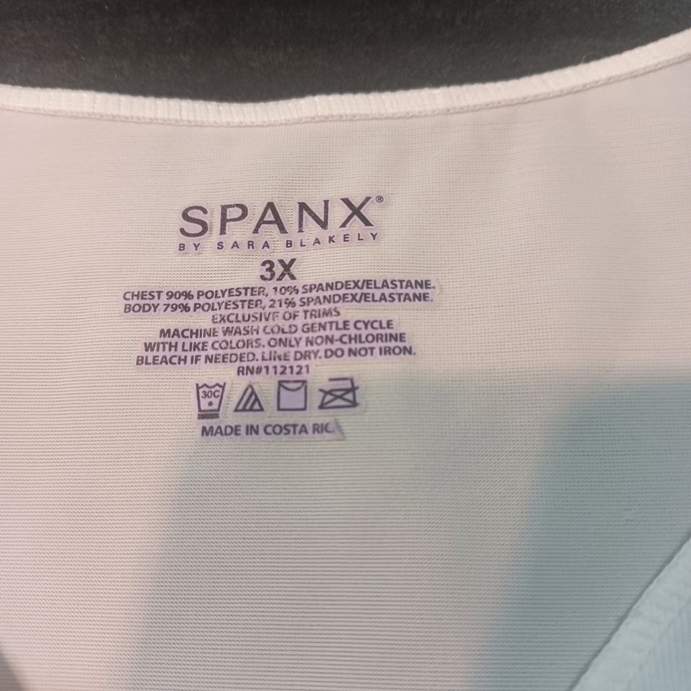 SPANX WhiteV-Neck Sleeveless Top - Picture 2 of 5